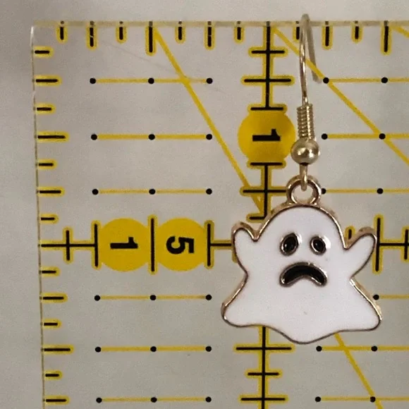Halloween Ghost Earrings - Picture 3 of 3